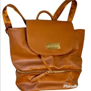 🤎 DÖTERRA Vegan Leather Backpack